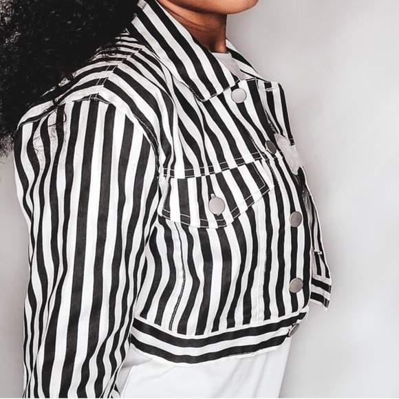 FAVLUX Jackets & Blazers - Cropped Striped Jacket by Favlux - Size Large - NWT